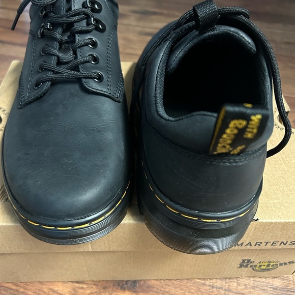 New Dr. Martens Black Leather Men's Shoes - Picture 3 of 5